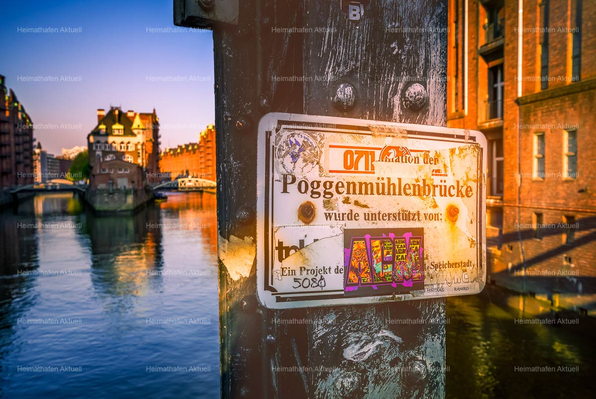 Hamburg Fotos und Bilder HAL-00042-Wasserschloss Poggenmühlenbrücke
